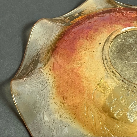 Vintage Iridescent Marigold Carnival Glass Decorative Bowl  Leaf Etched Design - Picture 5 of 16